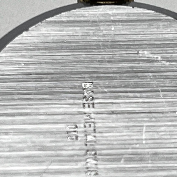 Vintage Bradley Collectable 70'S Mickey Mouse Mechanical Red Gold Ladies watch - Picture 8 of 9